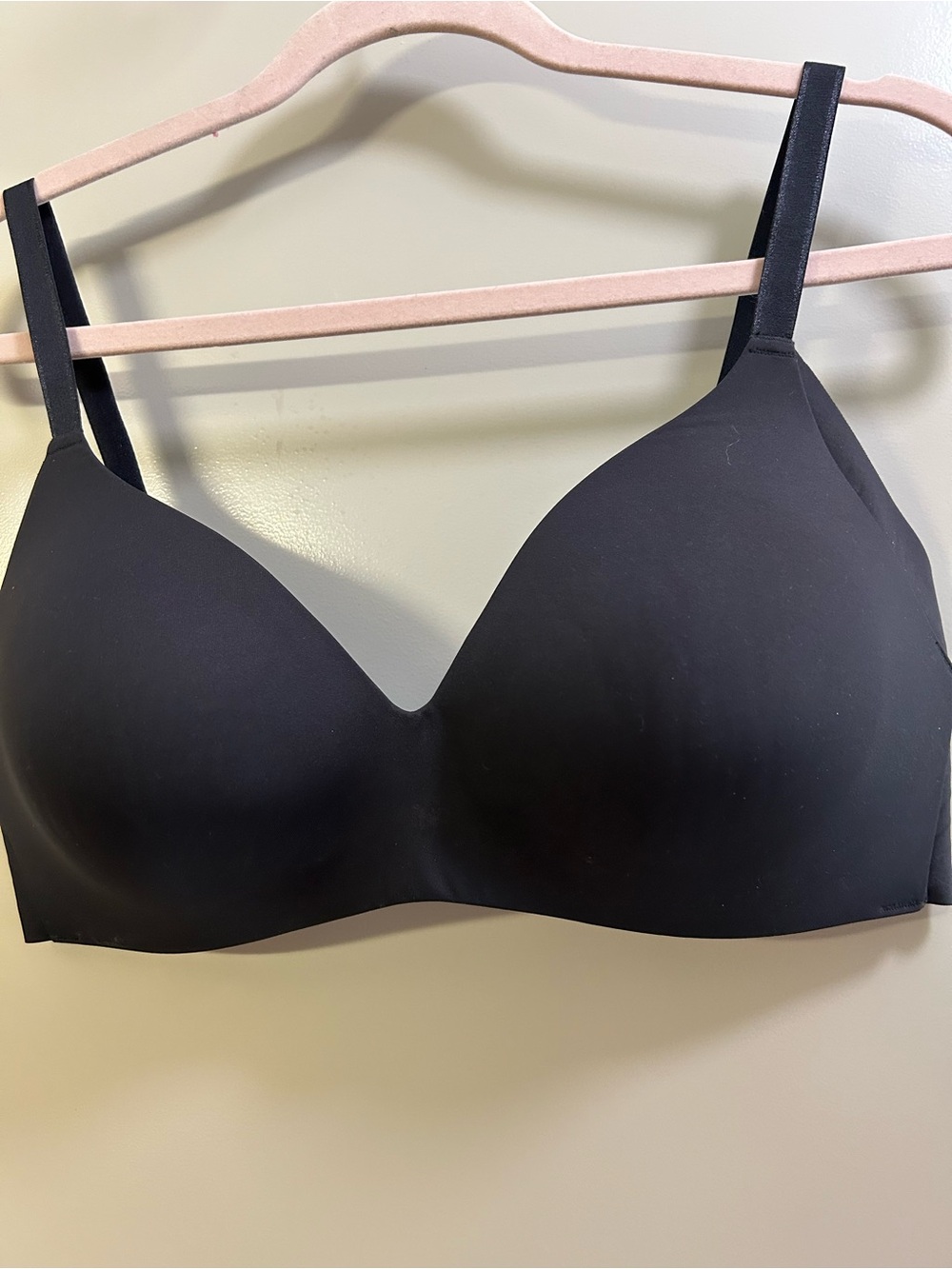 knix Seamless Black T-Shirt Bra with Molded Cups